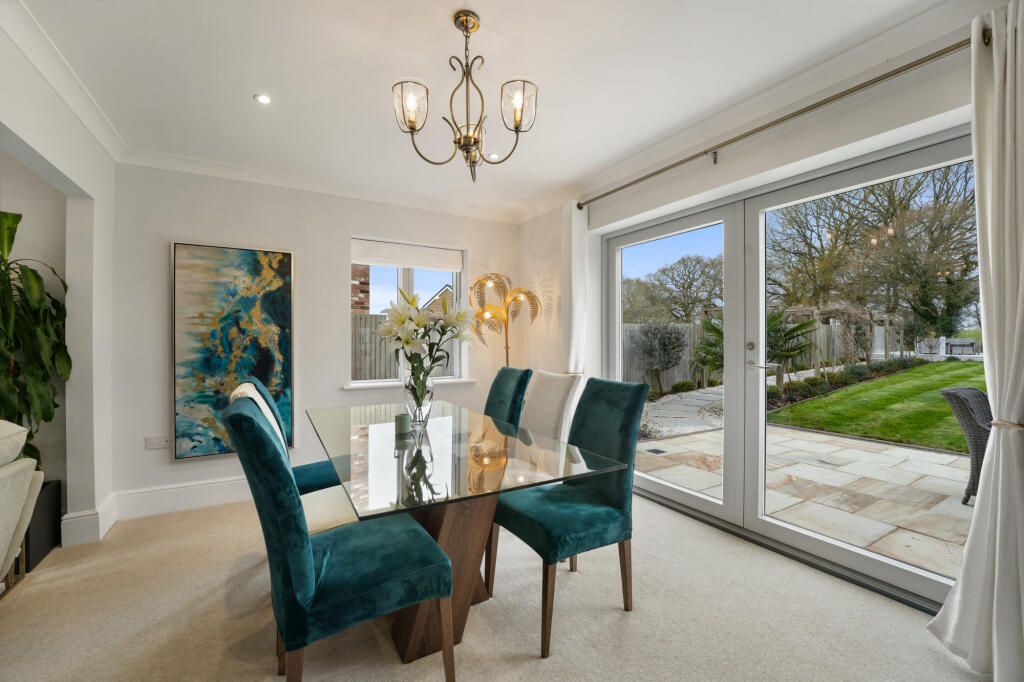 Chequers Green, Shadoxhurst, TN26 1AY photo 4