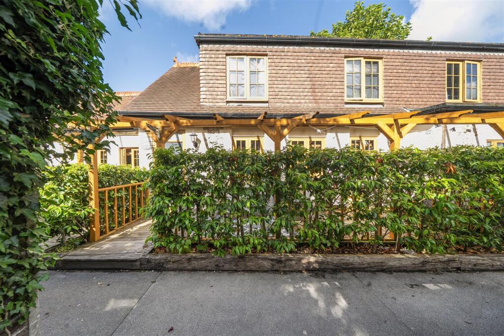 Main image of property: South Street, Portslade, Brighton