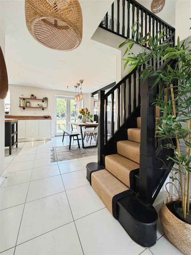 House in Warwick, Bishop's Tachbrook - More