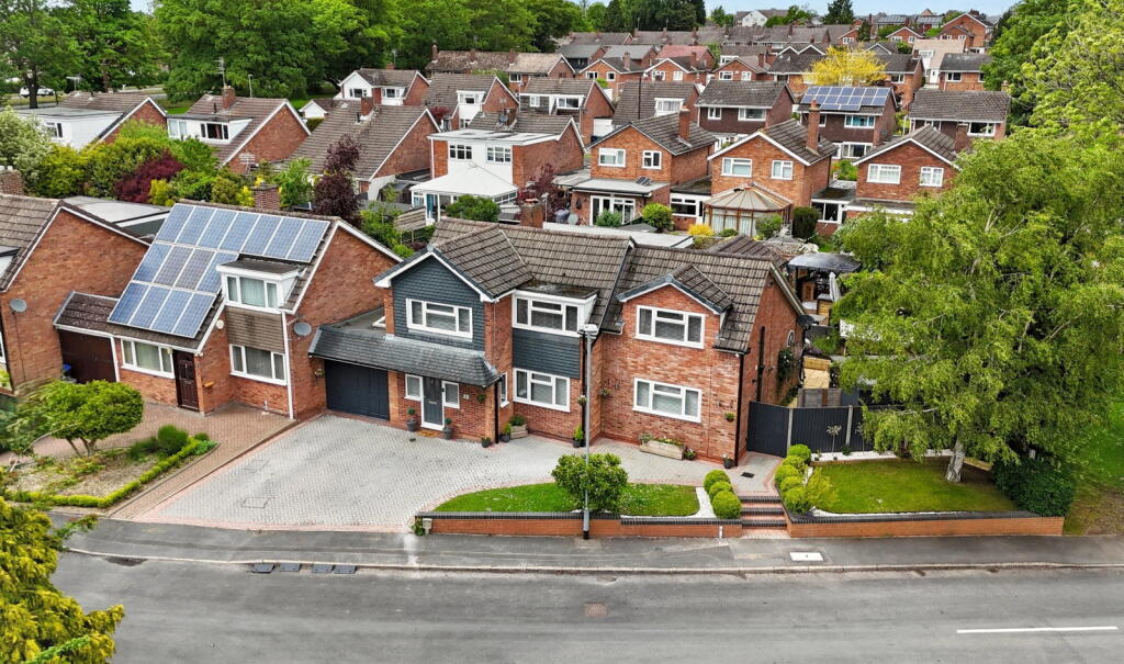 Main image of property: Elford Close, Stafford, ST16 1LS