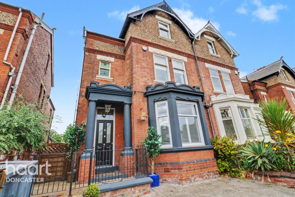 6-bed semi-detached on Axholme Road, Wheatley, Doncaster, £290,000