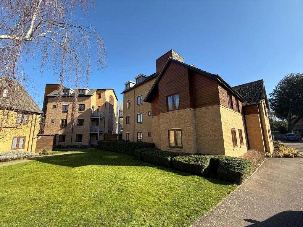 Main image of property: Abberley Wood, Great Shelford, Cambridge, Cambridgeshire