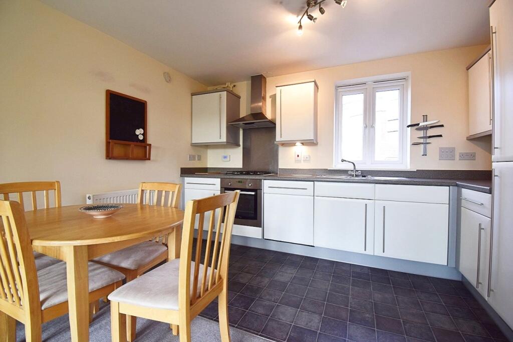 Apartment in Reading - View 4