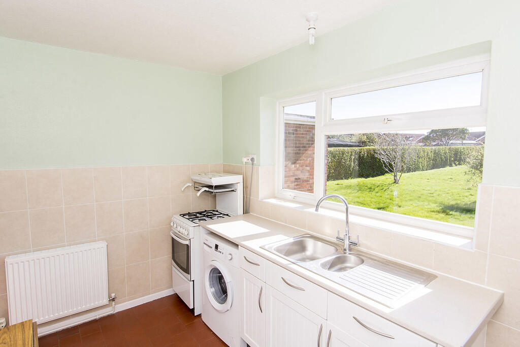 Cromwell Crescent, Market Harborough photo 4