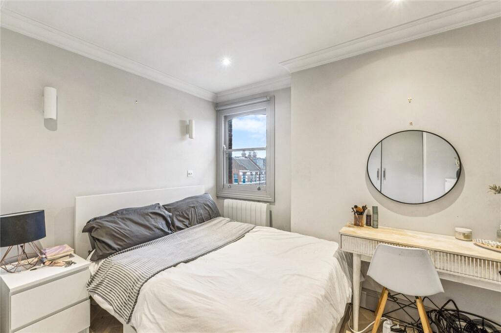 St. John's Road, London, SW11 - Поглед 3