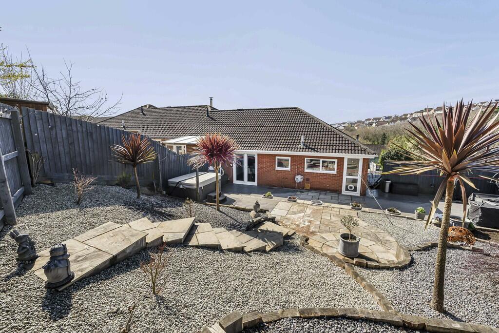 Gilbert Avenue, Teignmouth, TQ14 9NN photo 2