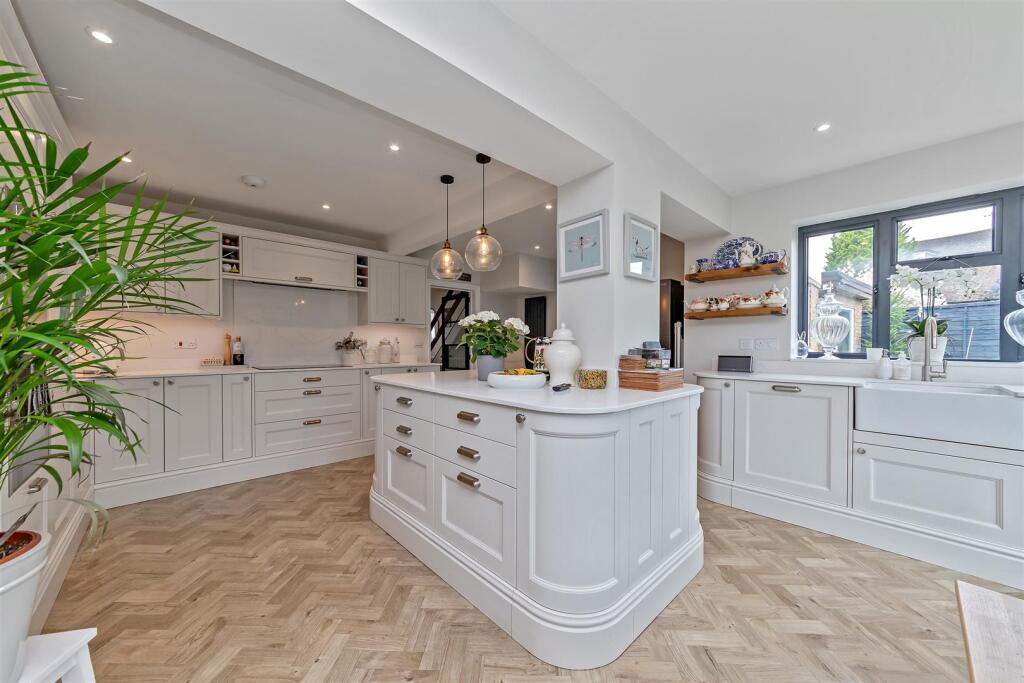 Additional image 6 of Penn Road, Park Street, St. Albans