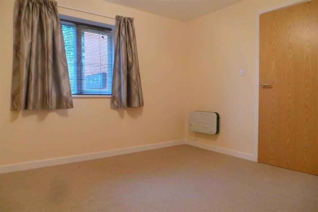 Apartment in Coventry - View 5