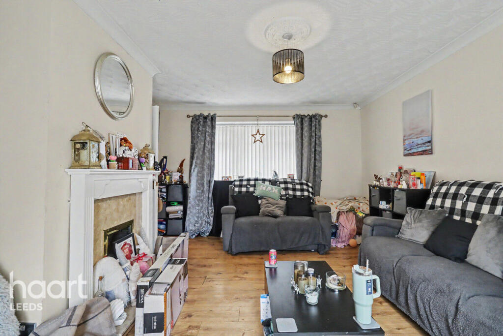 House in Leeds, Middleton - View 3