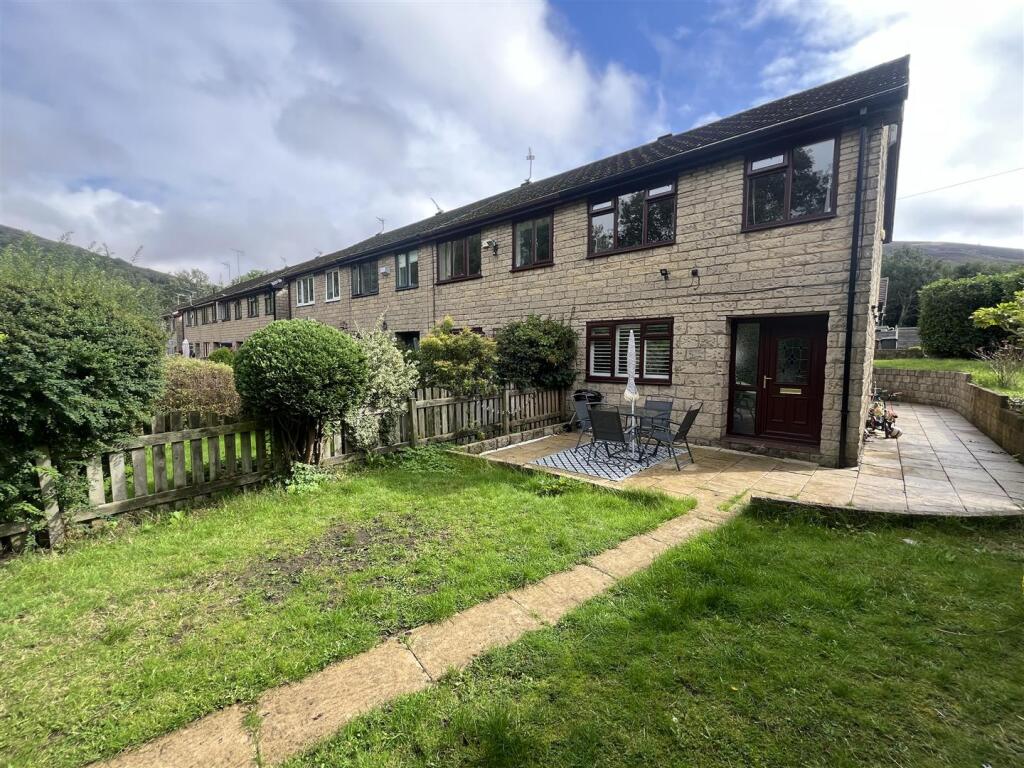 Main image of property: Buckton Vale Mews, Carrbrook, Stalybridge
