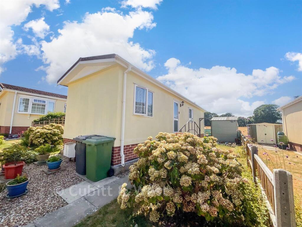 Main image of property: Broadway Park, The Causeway, Petersfield, Hampshire