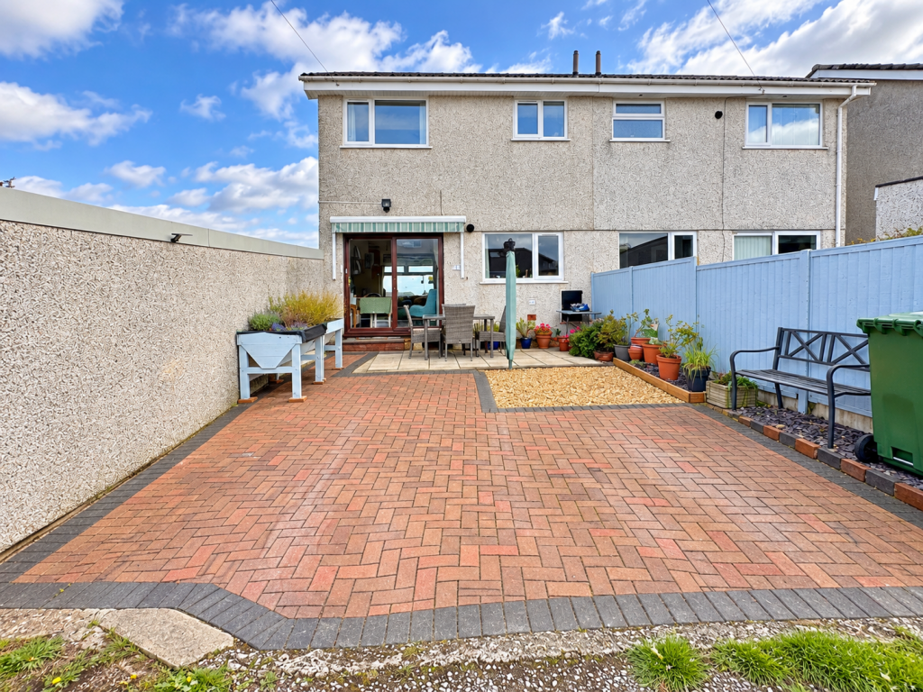 3-bed semi-detached on Mount Hill Road, Bristol, BS15, £350,000