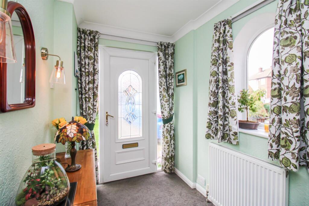 House in Wakefield, West Yorkshire - View 4