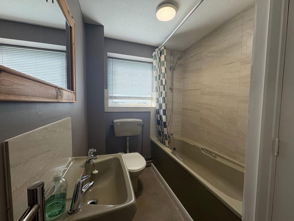 Apartment in Canterbury - View 5
