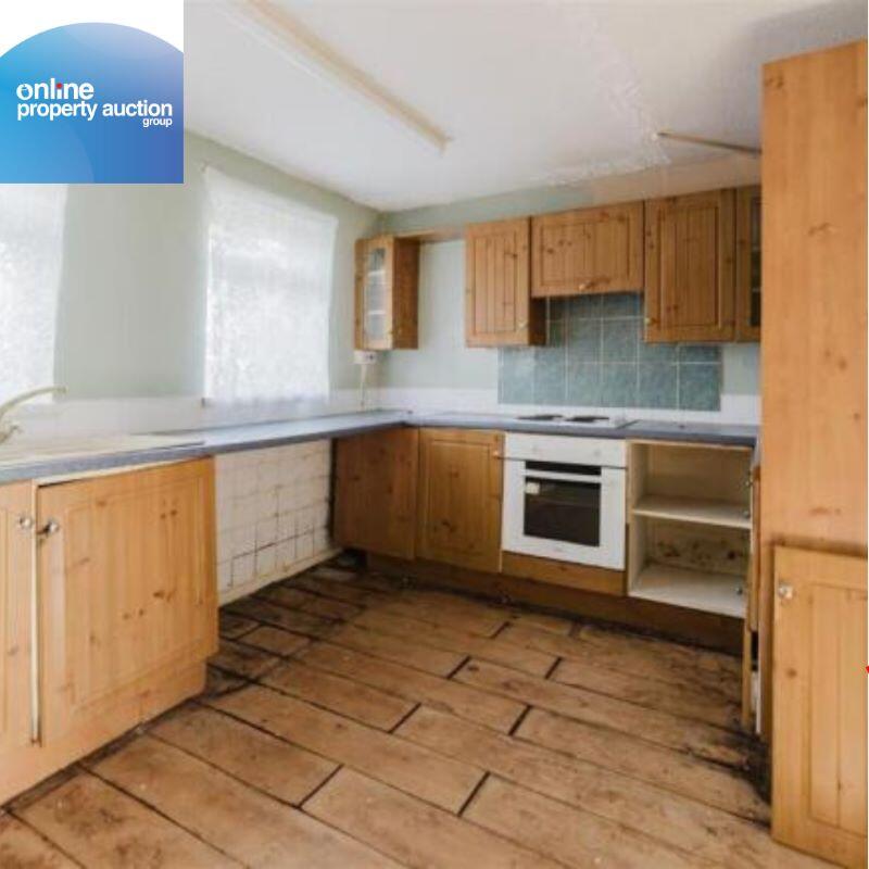 8 Matlock Drive, Grimsby, South Humberside, DN37 9LY photo 3