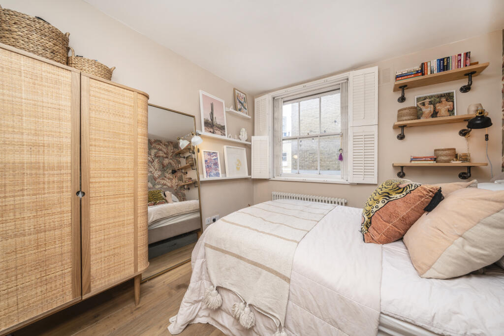 Apartment in London - View 5