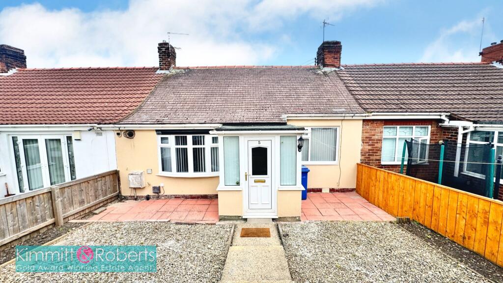 Acacia Avenue, Horden, Peterlee, Durham, SR8 4HF photo 2