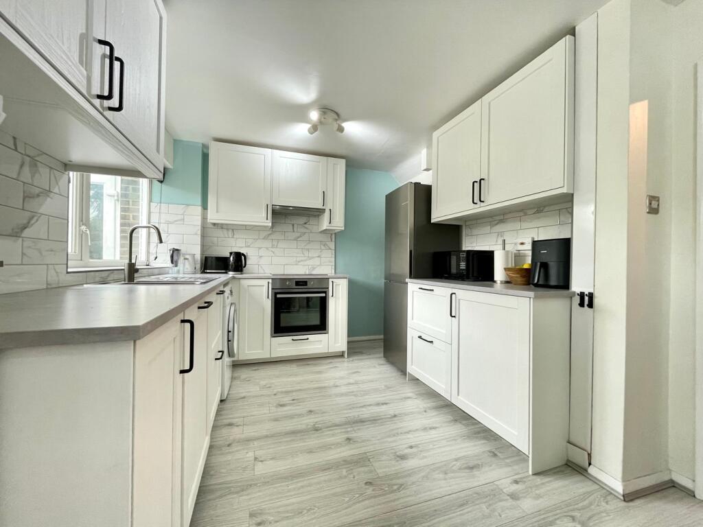 Nairn Court, Bletchley, Milton Keynes, MK3 photo 5