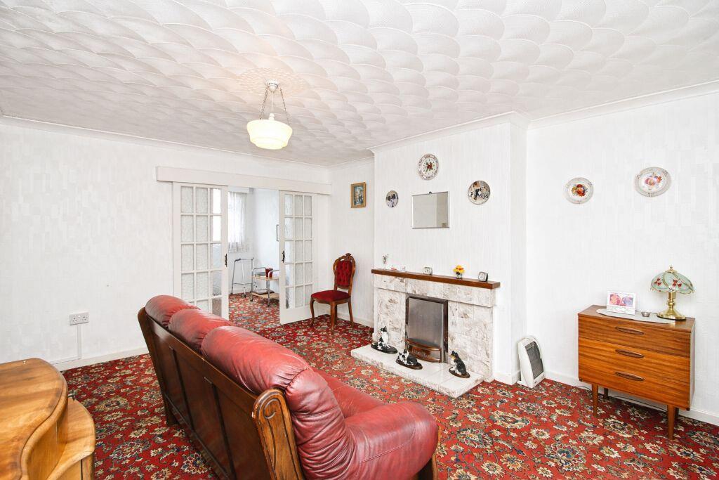House in Pontypridd, Rhondda Cynon Taf - View 4