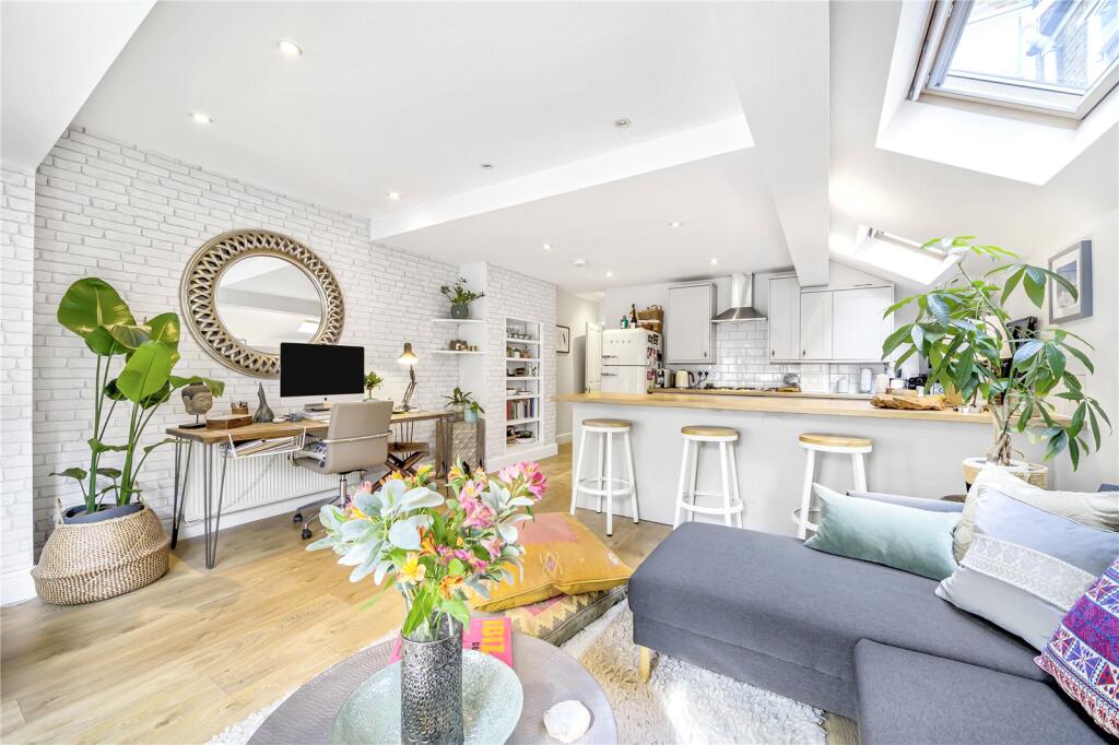 Stephendale Road, Fulham, London, SW6 - View 2