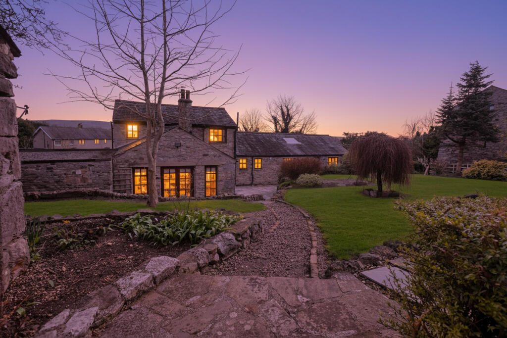 Main image of property: Silverdale Road, Yealand Redmayne, LA5