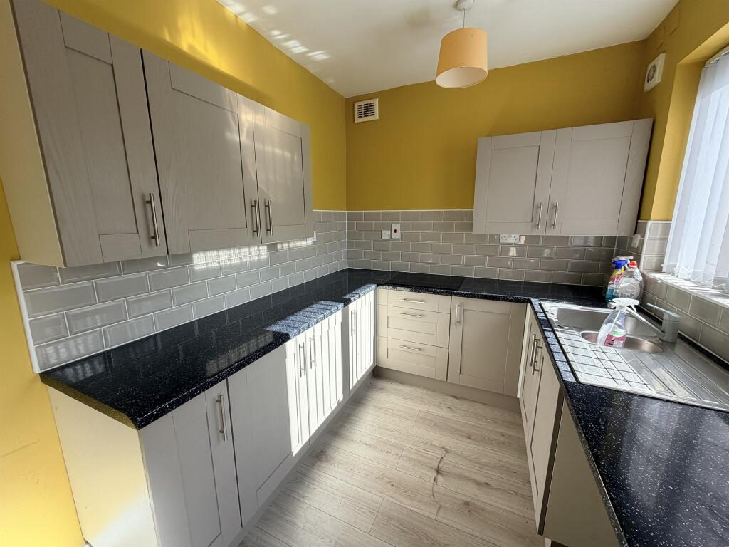 House in Hull, Kingston upon Hull - View 5