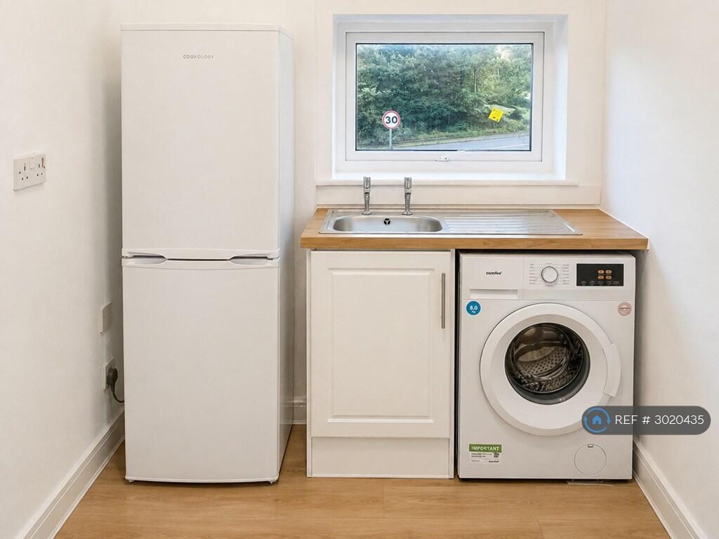 Apartment in Kilbirnie, North Ayrshire - View 4
