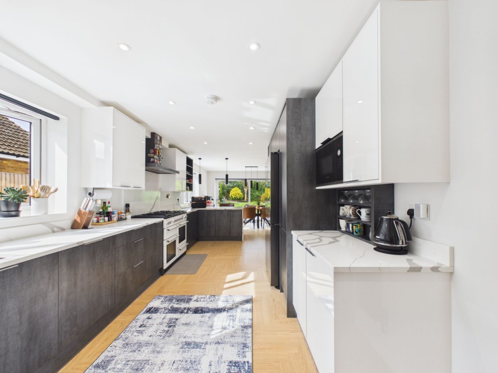 House in Milton Keynes - View 3