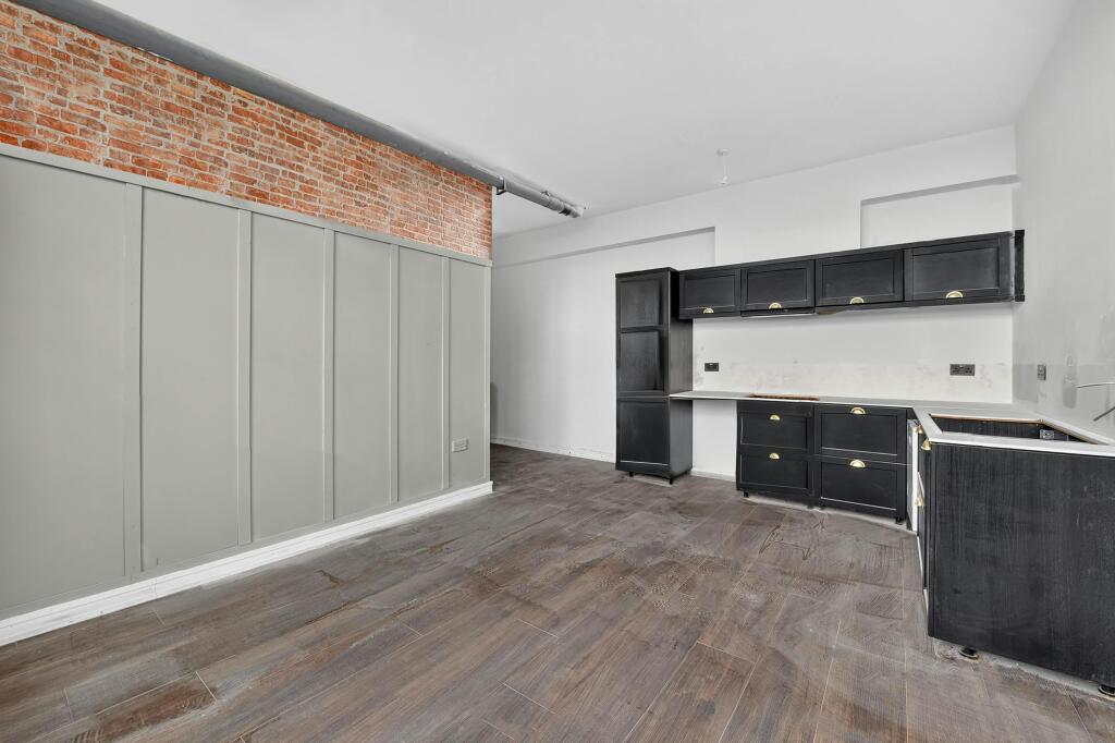 kitchen2.jpg