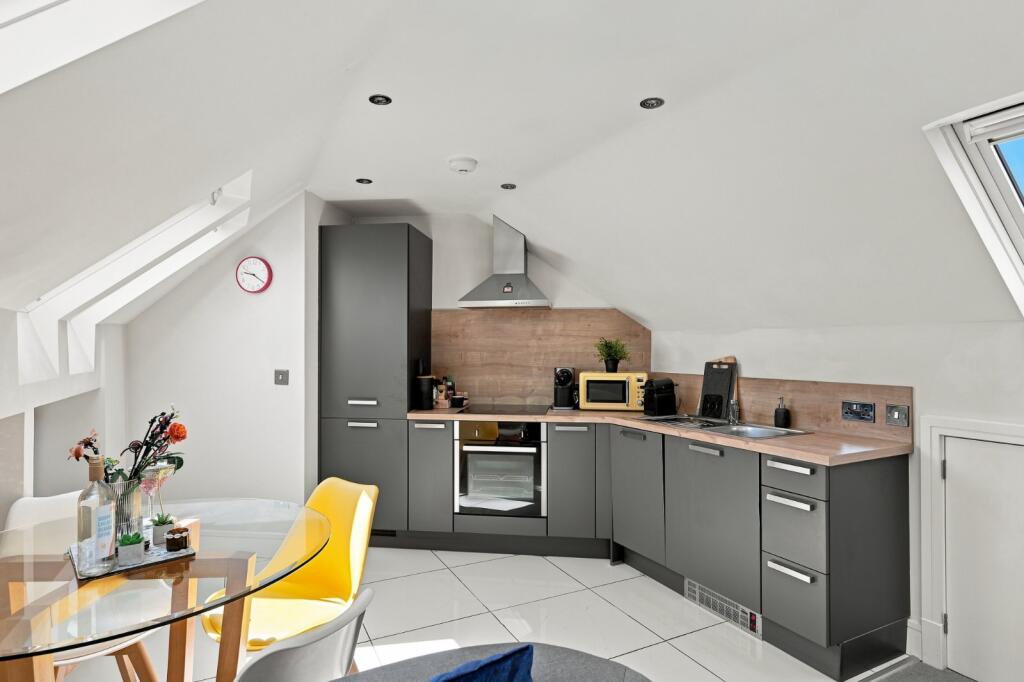 Apartment in York - View 3