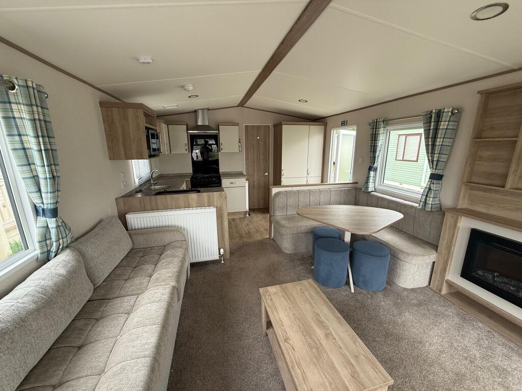 Chapel Hill, Witham Bank, LN4 4PZ - More