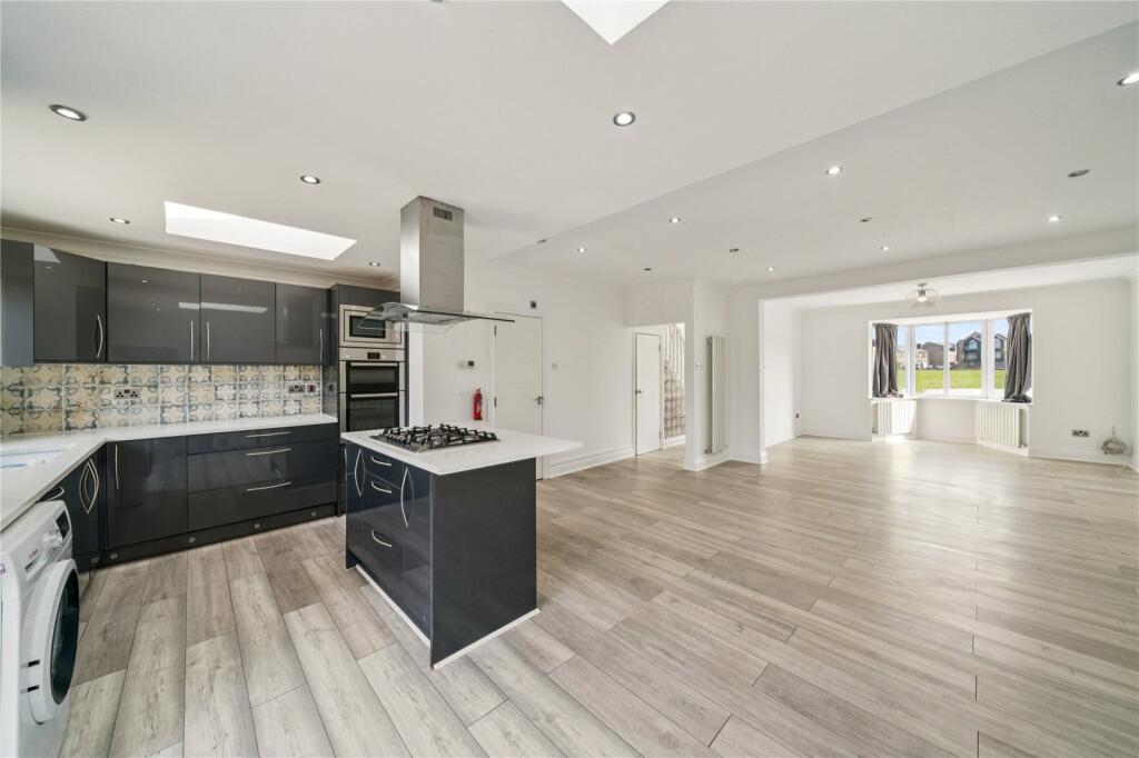 Main image of property: Groom Crescent, London, SW18