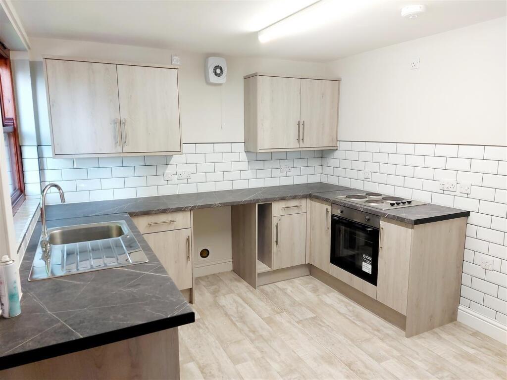 House in Nottingham - View 3