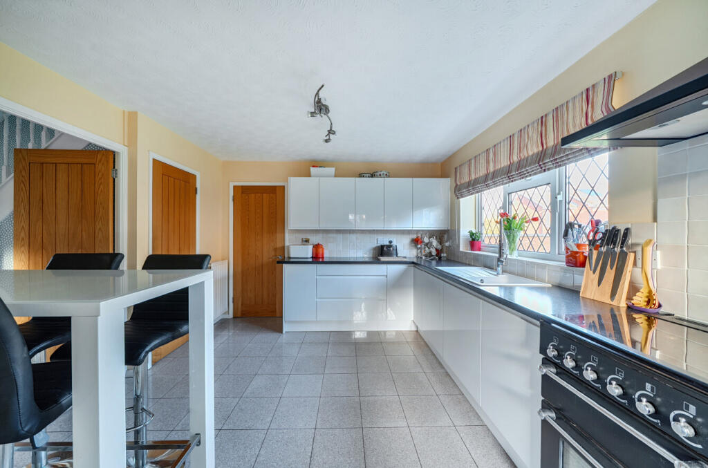 Cloudberry Close, Chard, Somerset, TA20 photo 4