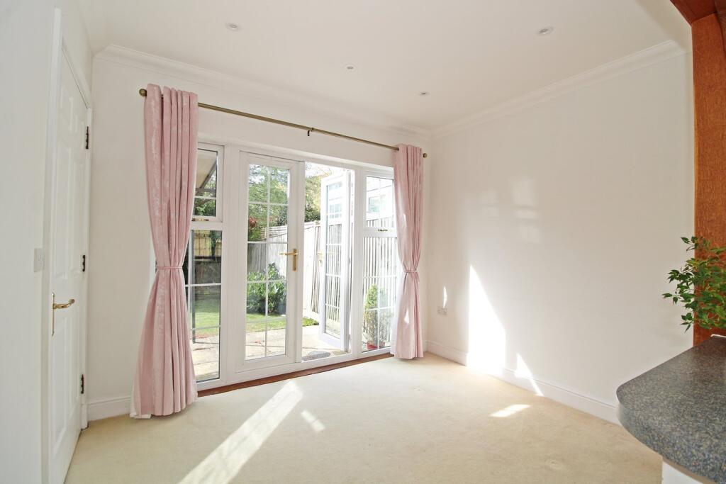 House in London - View 5