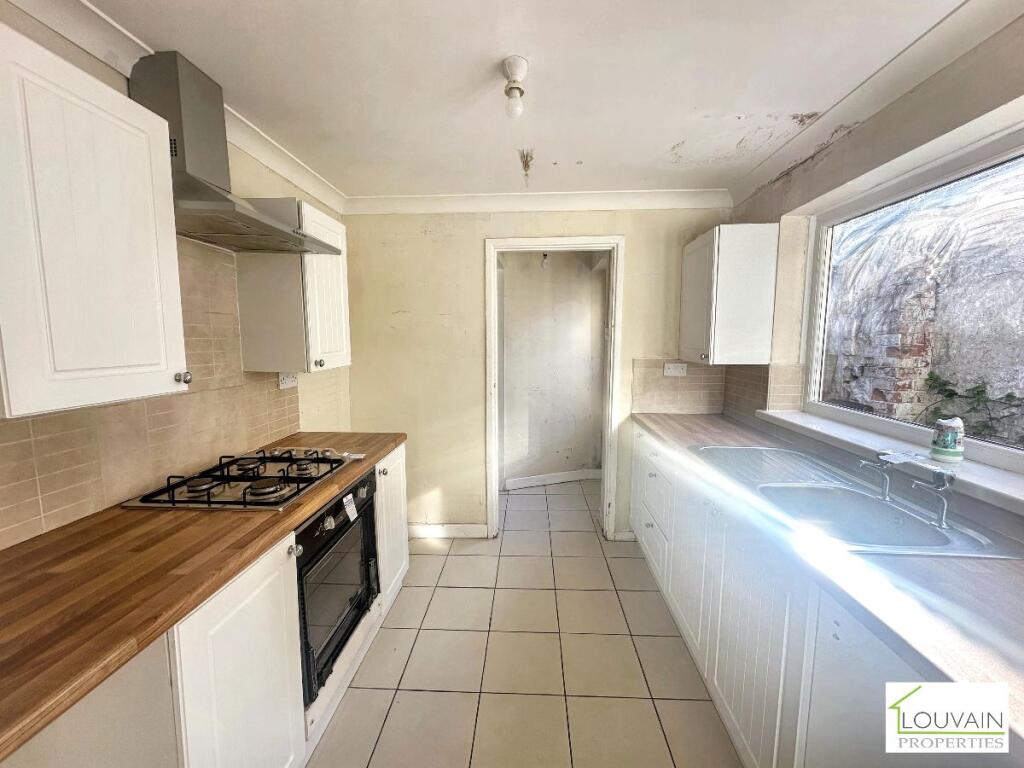 House in Newport, Tredegar - More