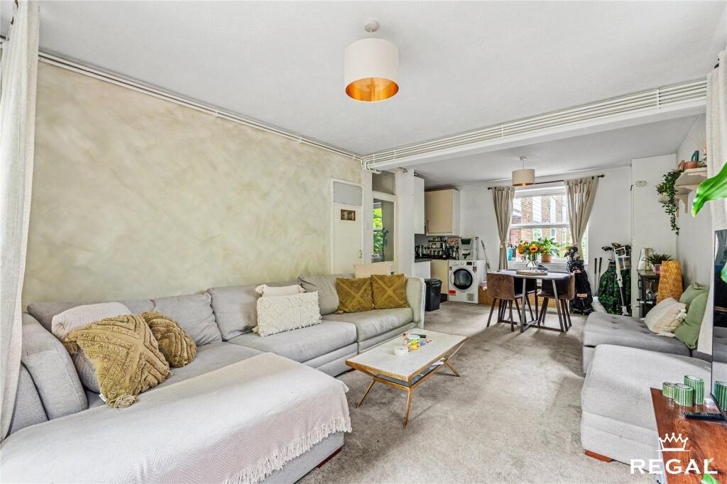 Apartment in Southampton - View 5