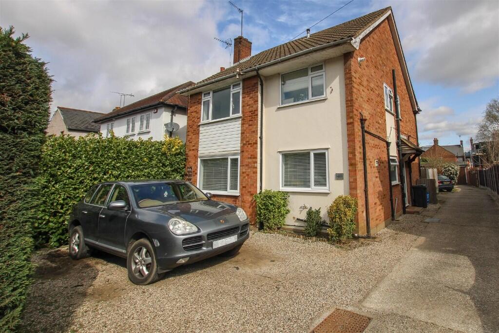 Main image of property: Ongar Road, Brentwood, Essex, CM15