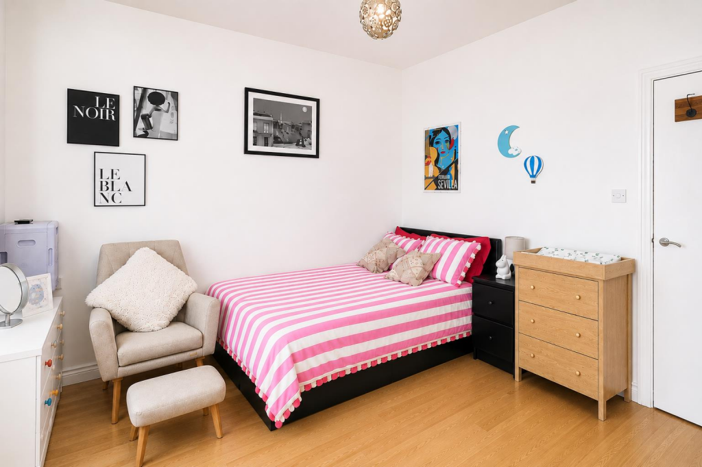Apartment in London - More