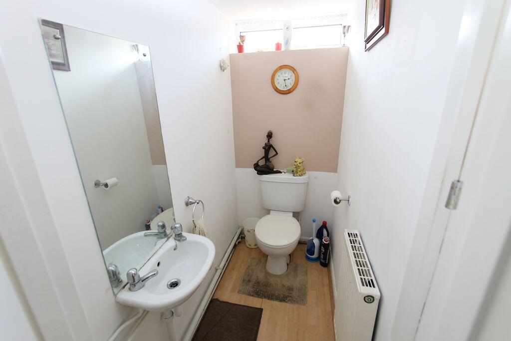 House in Wellingborough, Hatton Park - View 3