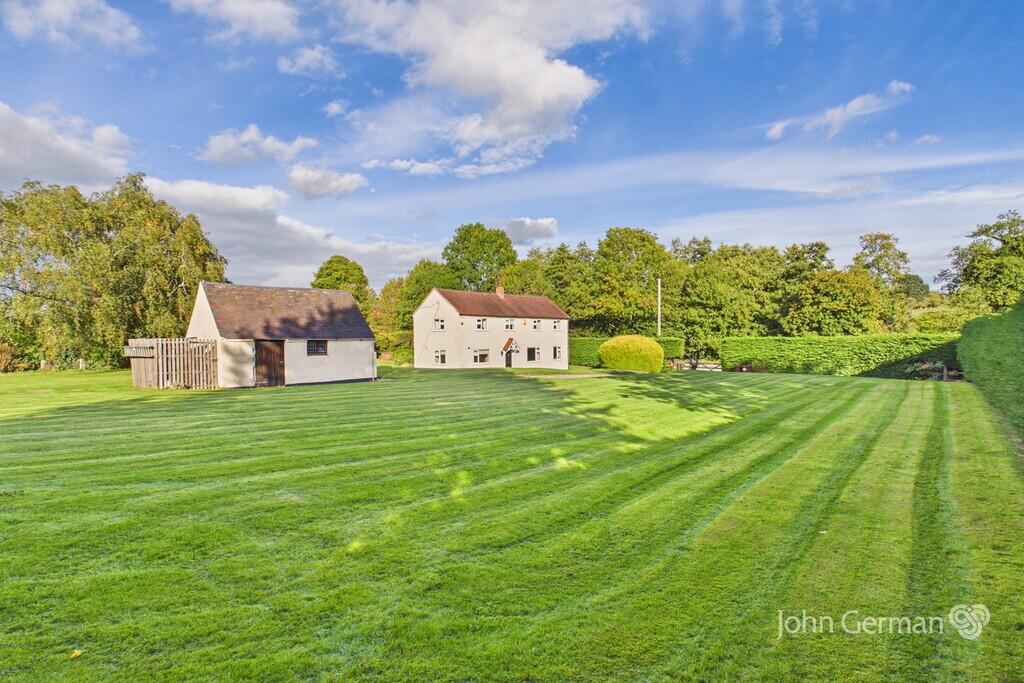 3-bed house on Sudbury Road, Yoxall, £695,000