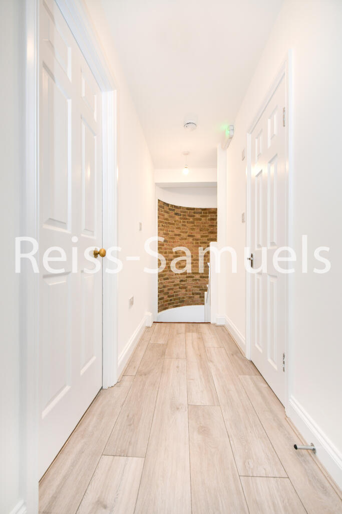 6 bedroom terraced house for rent
