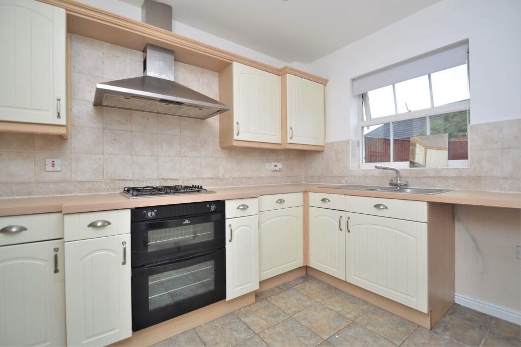 House in Leeds, West Yorkshire - View 4