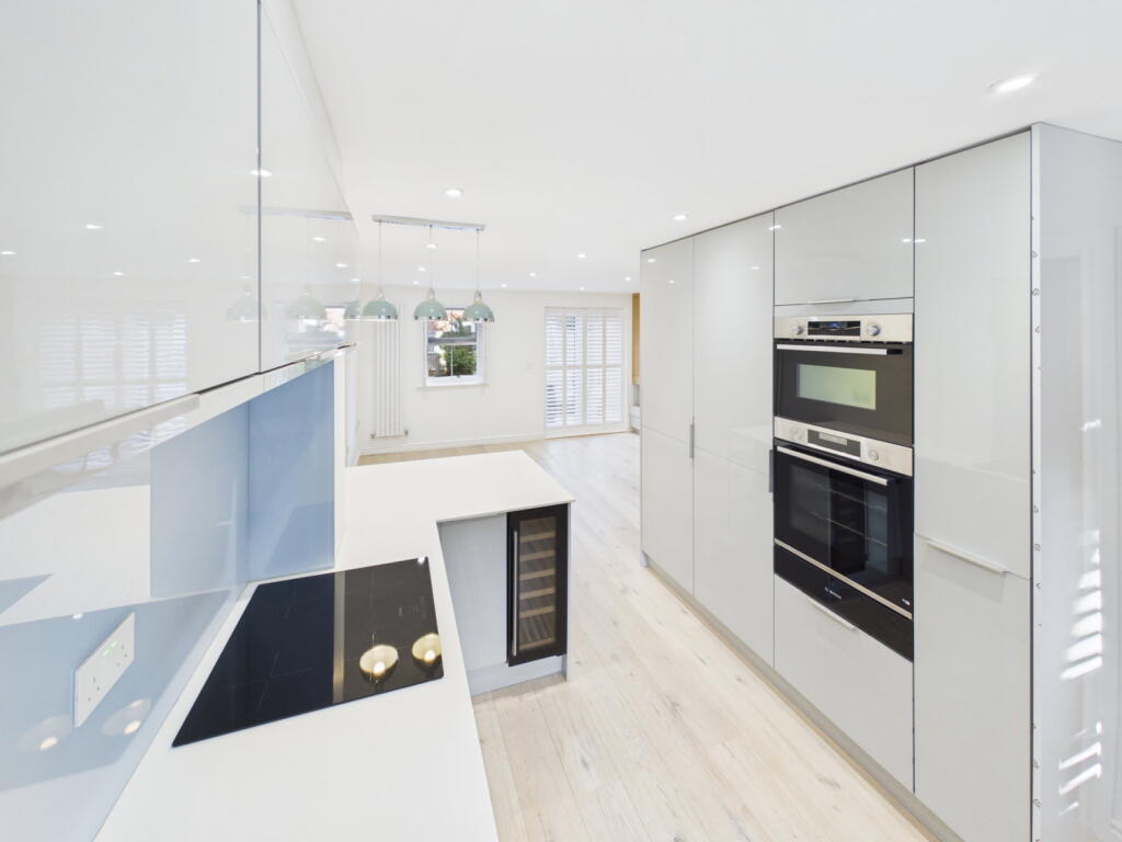 House in Tonbridge - View 4