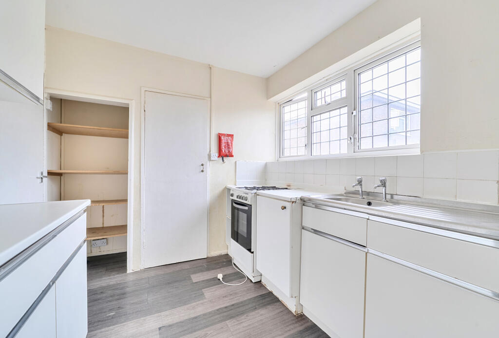 Apartment in London - View 5