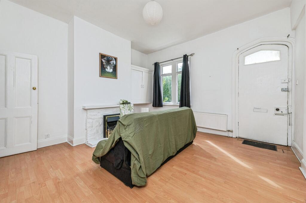 House in Bradford, Trident - View 3
