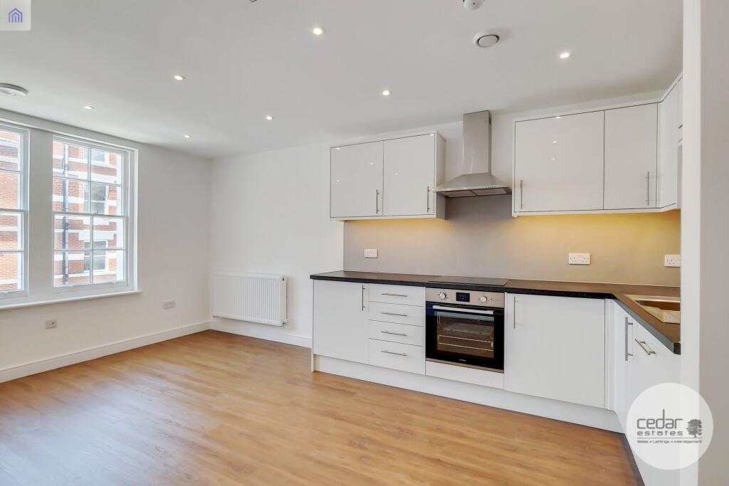 Apartment in London - More