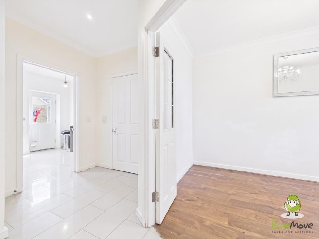Rockbourne Road, Sherfield-on-Loddon, Hook, Hampshire, RG27 - View 3