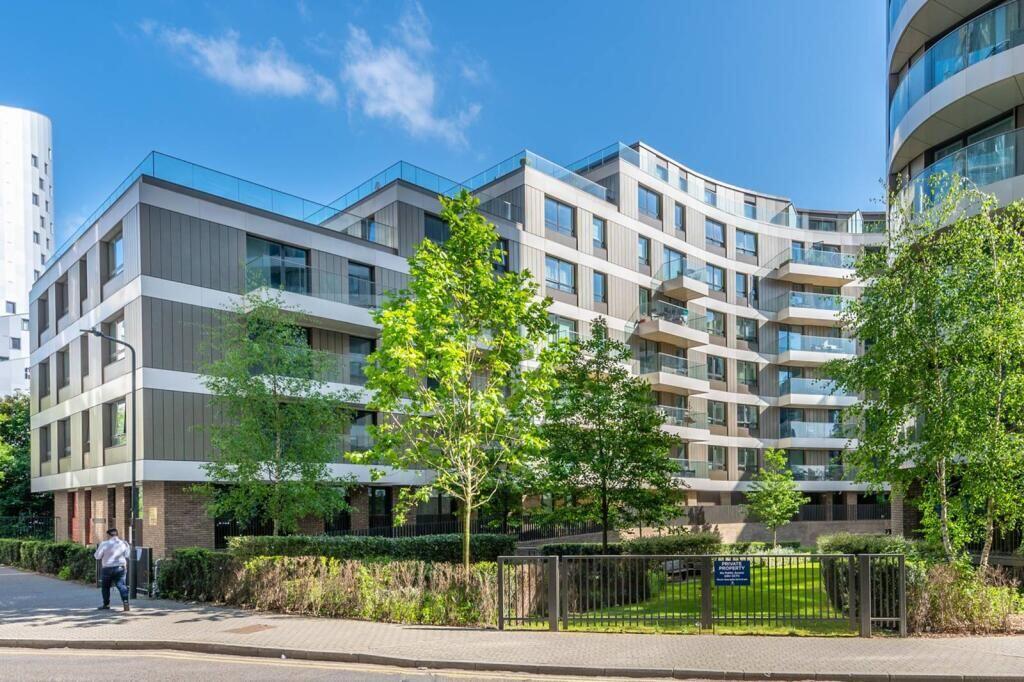 Apartment in Harrow - View 4
