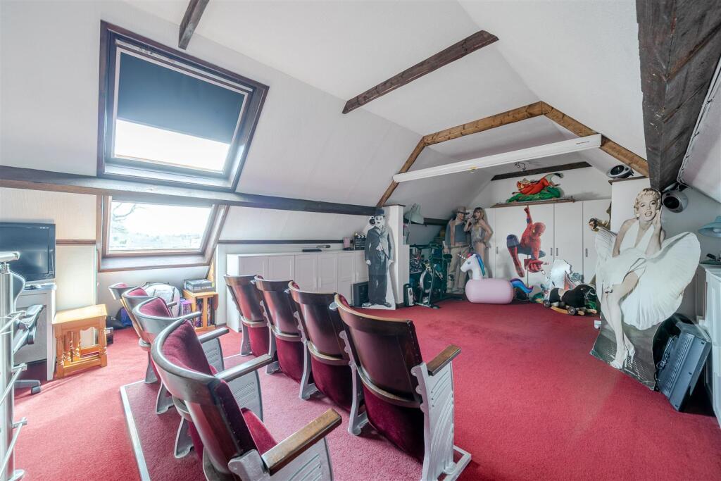 Additional image 23 of Grove Avenue, Yeovil